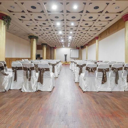 Oyo 821 Hotel Dinasti Makassar Esterno foto